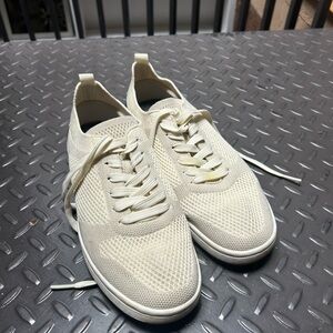 Suavs The 247 Cream Colorblock Sneaker